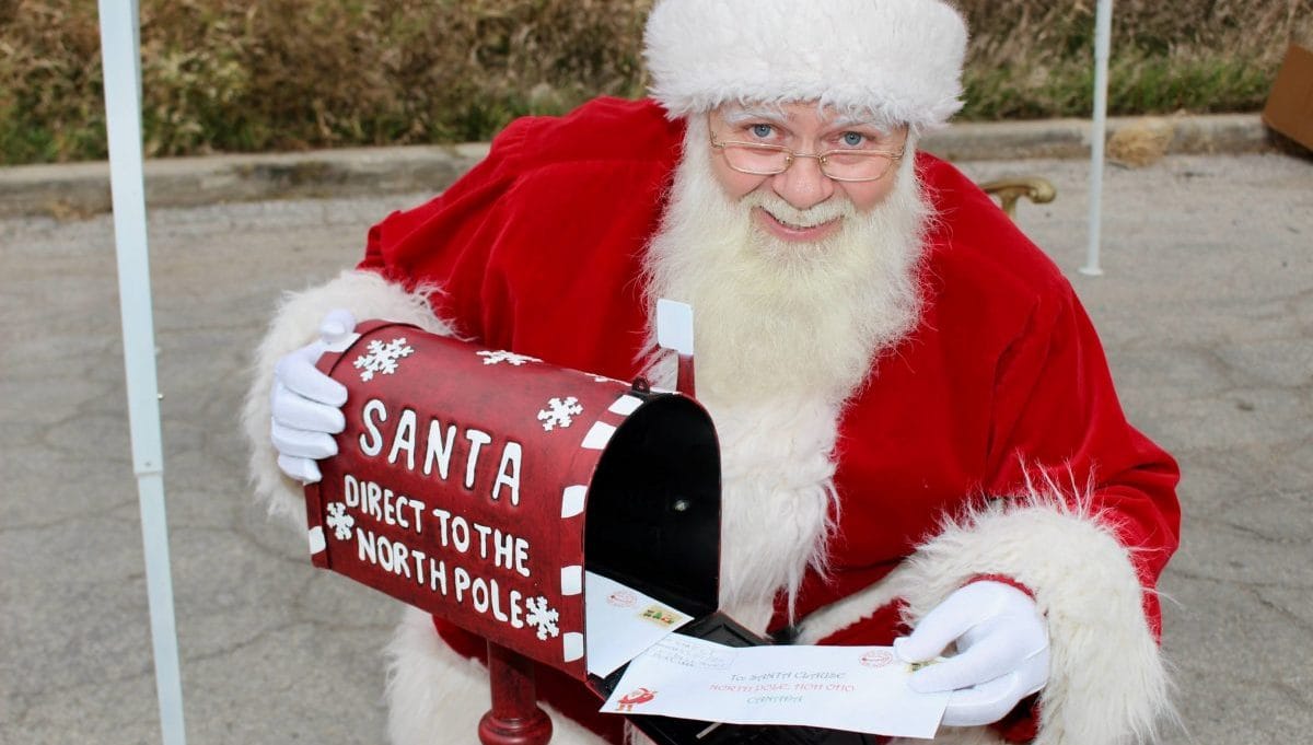 Santa Claus opening letters